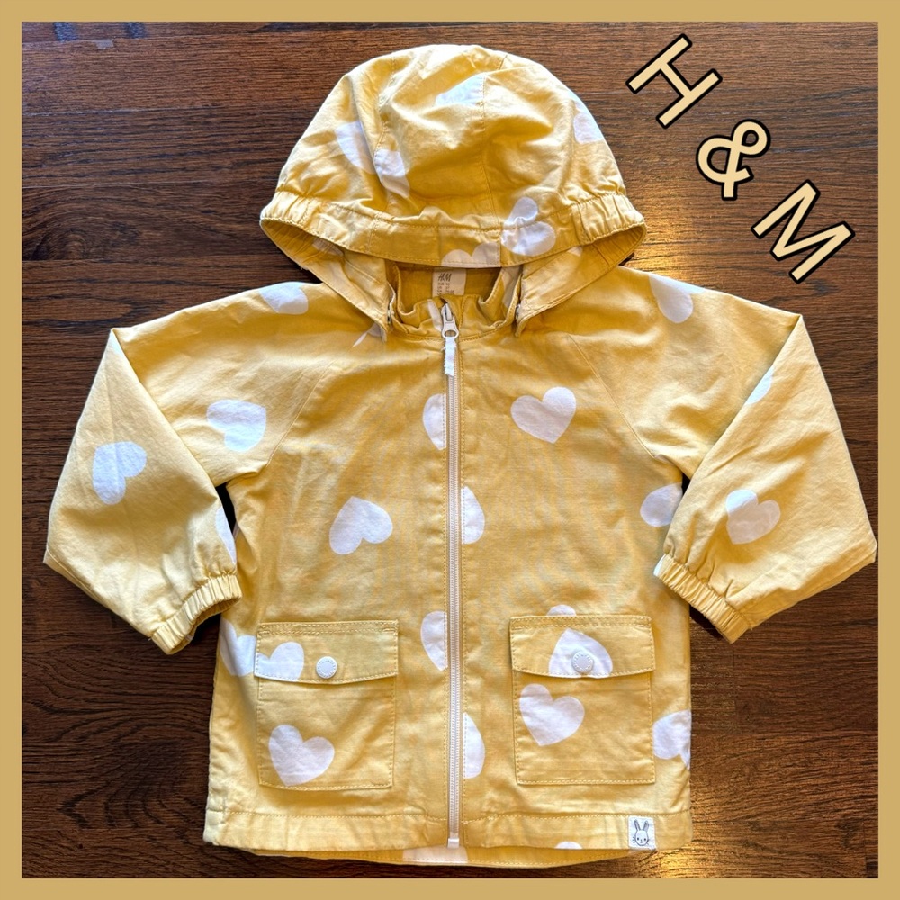 H & M YELLOW JACKET W/WHITE HEARTS & HOOD - Picture 1 of 8